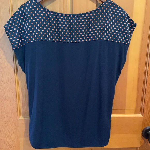 ⭐️ The Limited - navy and red top - Picture 5 of 5